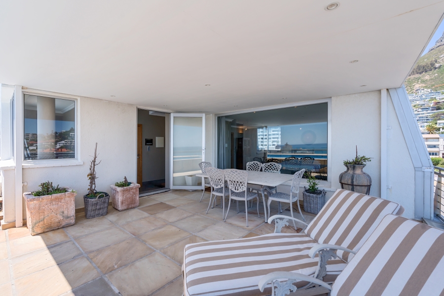 2 Bedroom Property for Sale in Bantry Bay Western Cape